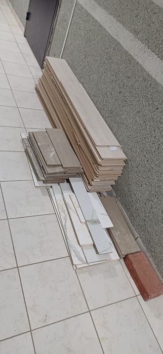 Отдам бесплатно Б/у ламинат