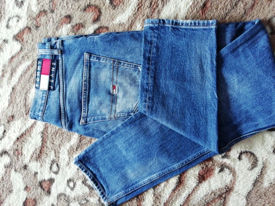 Gecuta și blugi originali