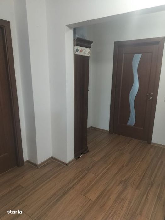 Apartament4 camere, 87.02 mp, zona  1 Mai - Sara