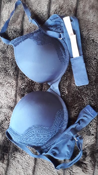 Calvin Klein,Viktoria Secret,Triumph,Simone Perele