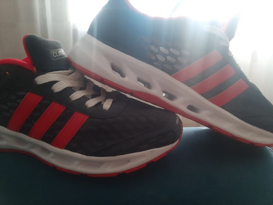 Кросовки лёгкие хорошего  качества