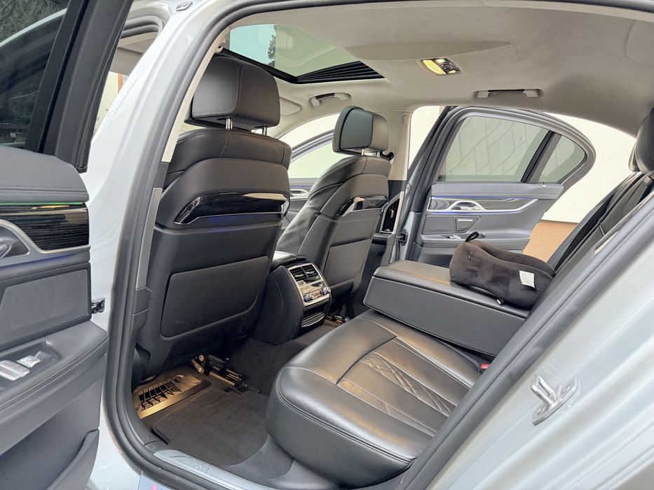 BMW Seria 7 - 740d xDrive 320cp INDIVIDUAL , Laser , Trapa , Soft Close