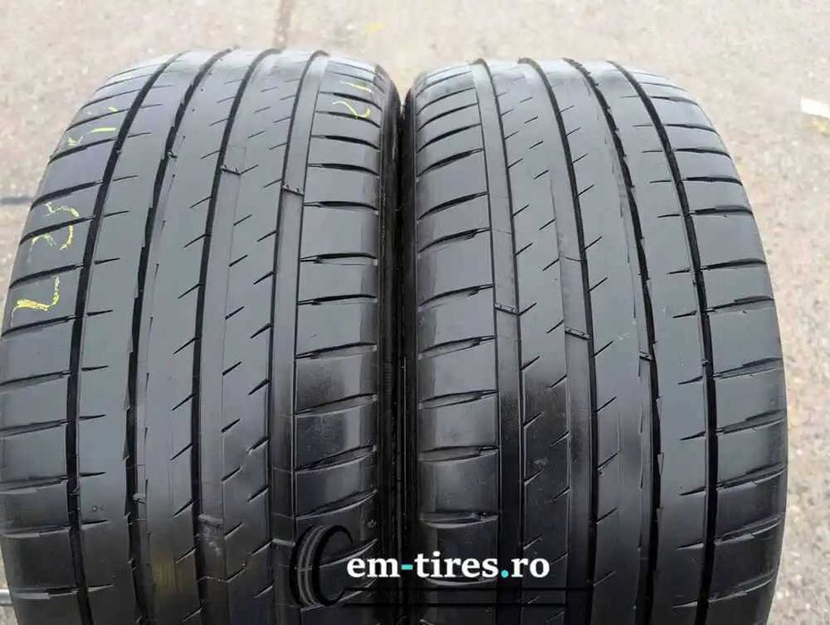 SET 2 Anvelope Vara 225/45 R19 MICHELIN Pilot Sport 4 96W