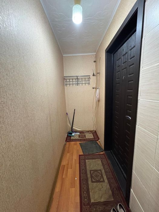 Продам 2 х ком квартиру 20 мкр.