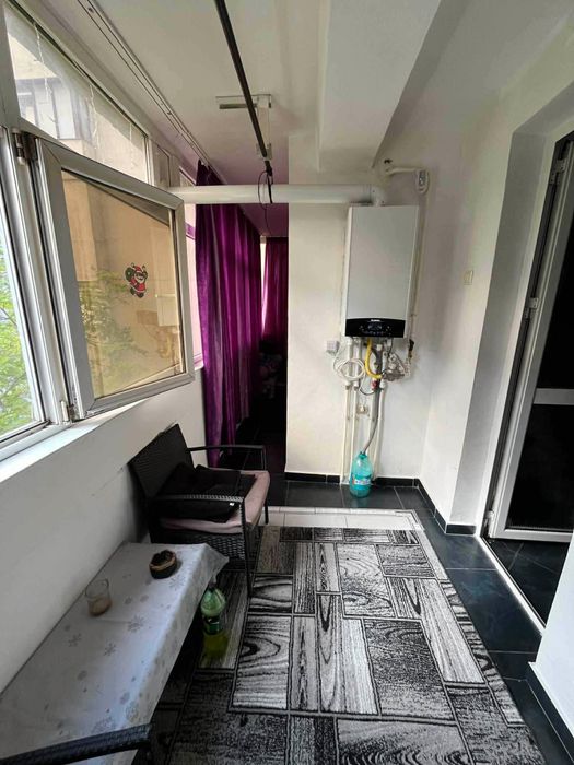 Vand sau schimb apartament