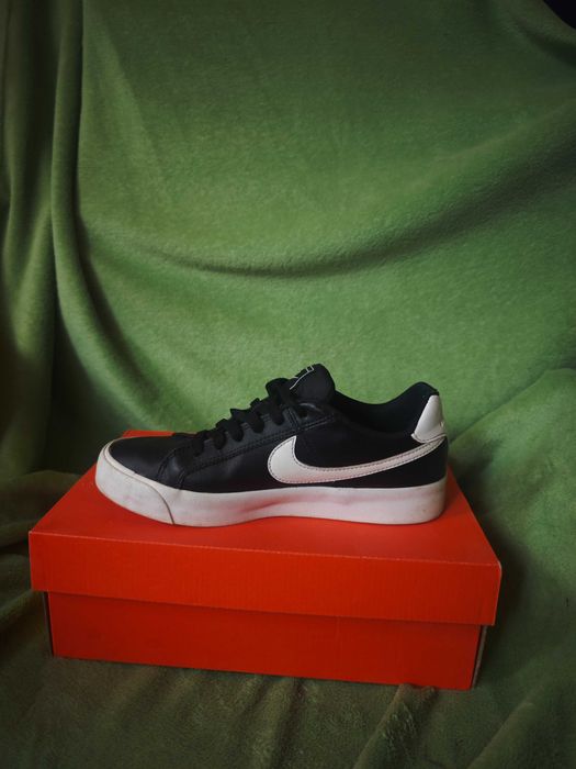 Nike Court Royale 2 – дамски кецове 37.5,  запазени