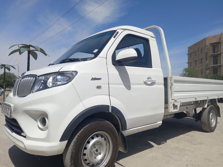 Shnrey T30 Qraska toza Shaharda haydalgan Ishga tayyor  mashina