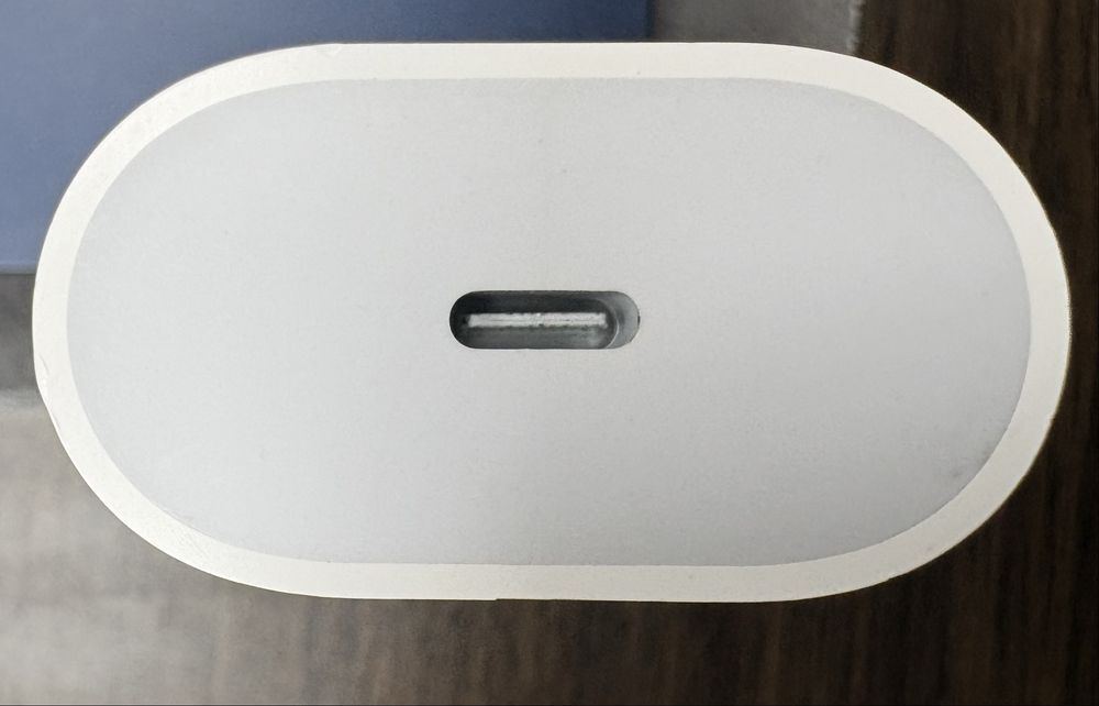 Зарядно Apple 20W