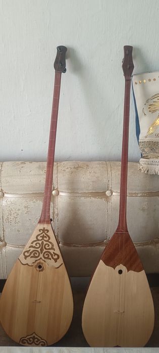 Домбыра сатылады