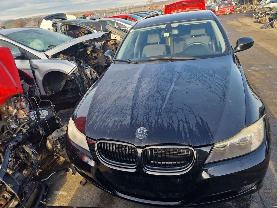 Dezmembram BMW E90 Facelift 2011 2.0d N47D20C Manual