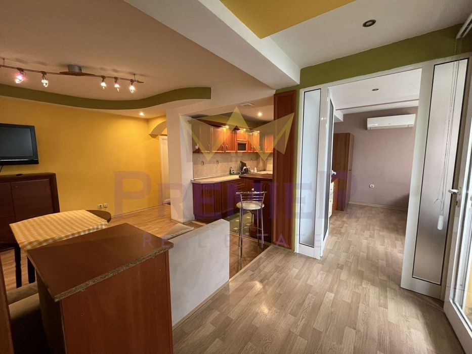 Дава се под наем Четиристаен апартамент в Варна, Трошево - 85 кв.м за 561 € - Снимка #2