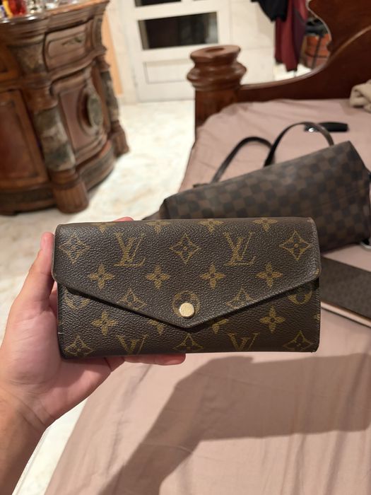 Оригинално дамско портмоне Louis Vuitton