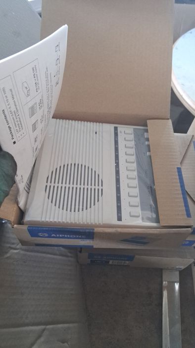 Продавам домуфон чисто нов с отключване на врата