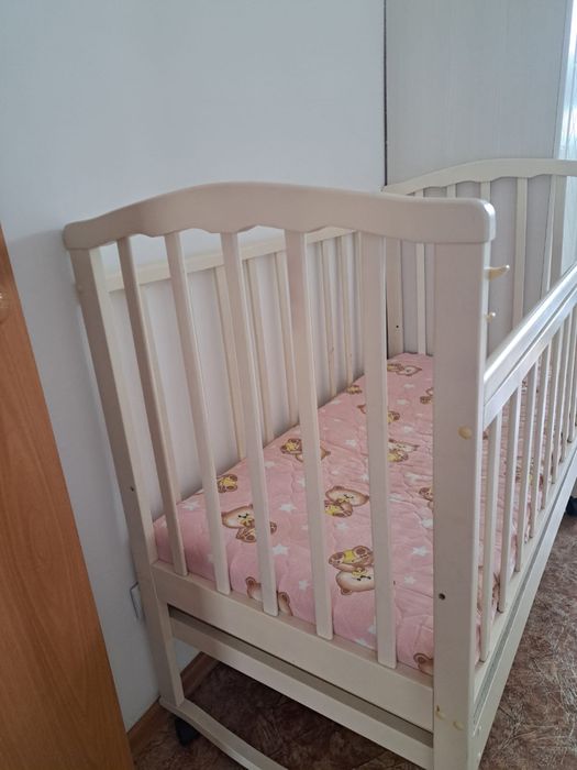 продам детскую кровать срочно!