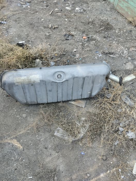 продам запчасть. мерс124