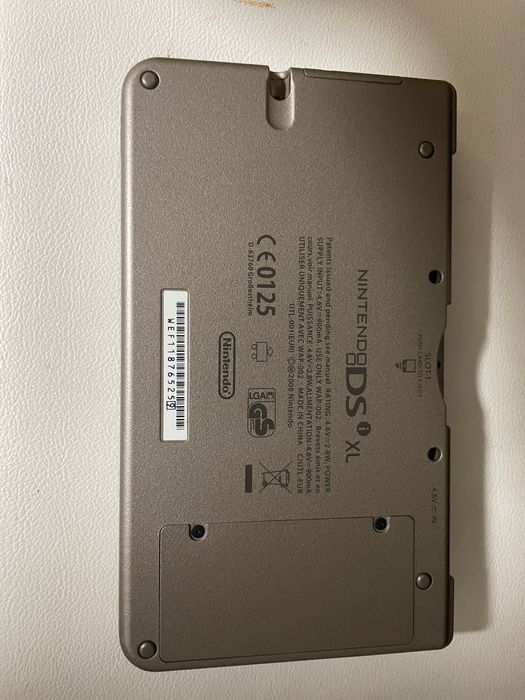 Продам nintendo ds xl