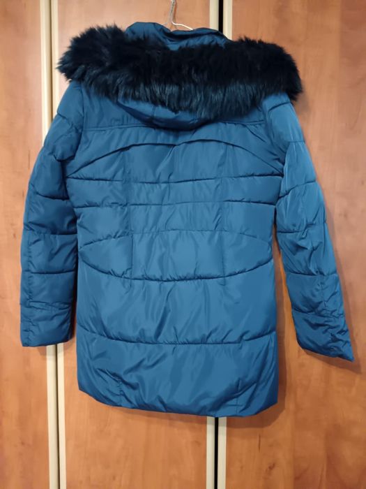 Vând Geacă Damă cu  Glugă și Blanită Mărimea- L