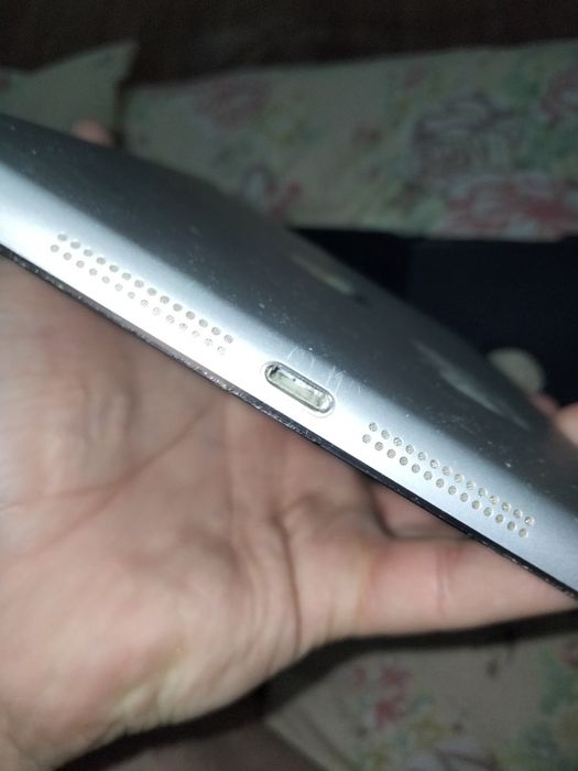 Продам Ipad mini