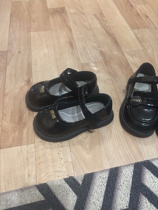 Продам туфли детские