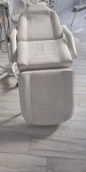 Козметични кушетки(бялата е продадена)