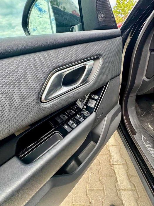 Land Rover Range Rover Velar 2L, R-Dynamic, Dotari TOP