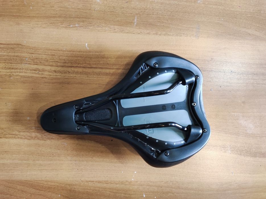 Велосипедное седло продам