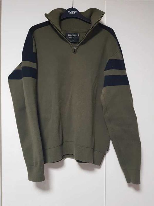 Pulover Indicode cu fermoar la gât. Mărime M, verde militar kaki army