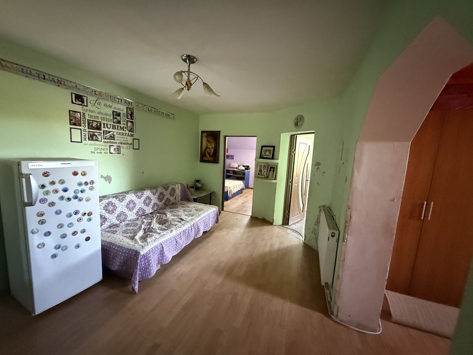 Vand apartament 4 camere