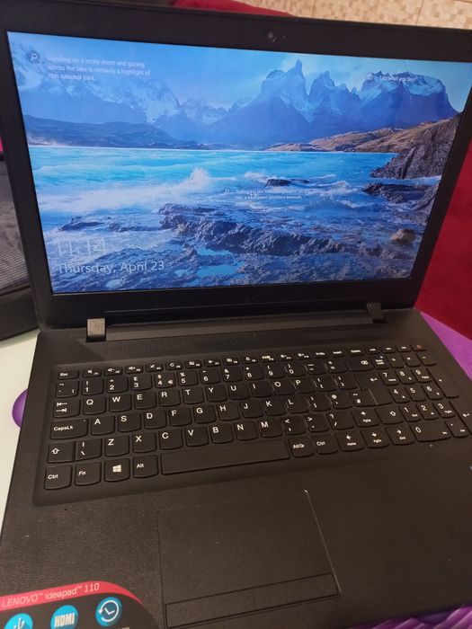 Vând laptop Lenovo