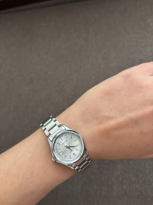 Женские часы фирмы casio