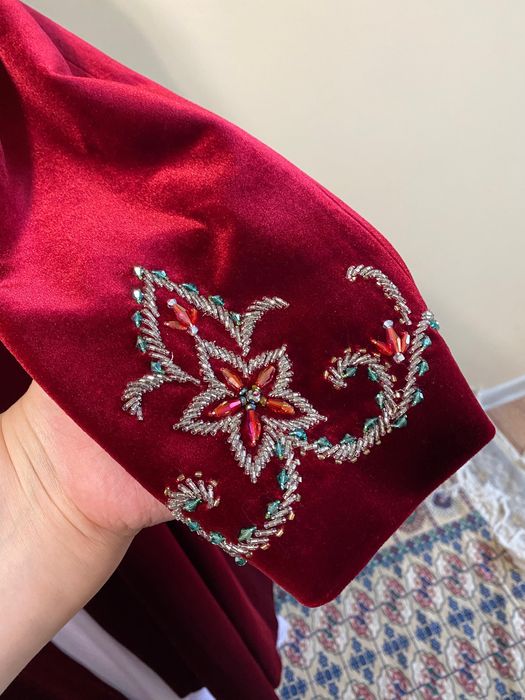 Қазақша комплект бешпент пен кәжекей