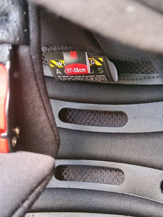 Шлем за пистов мотор