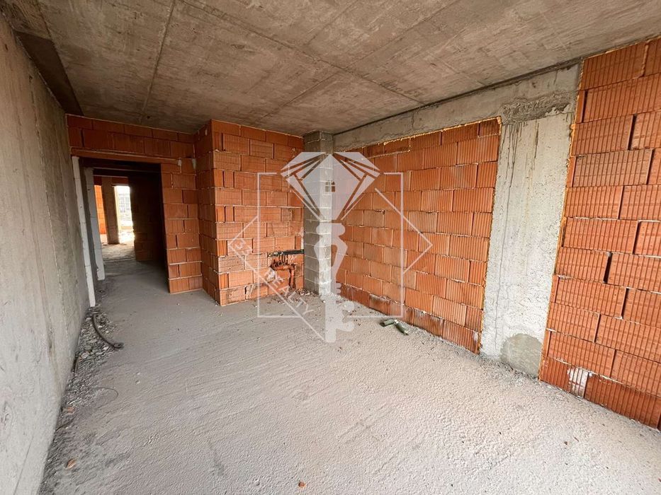 Продава се Едностаен апартамент в Пловдив, Южен - 34 кв.м за 1364 €/кв.м - Снимка #1