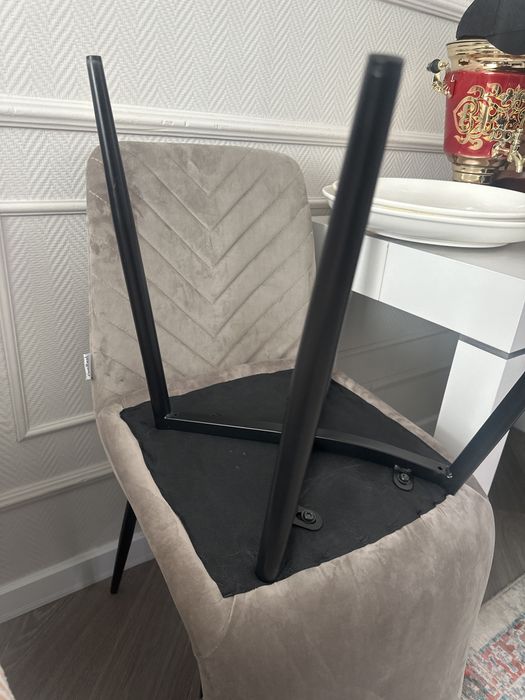 Продам стулья 10000тг