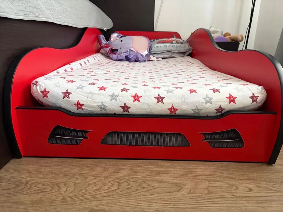 Patut mașinuța copil