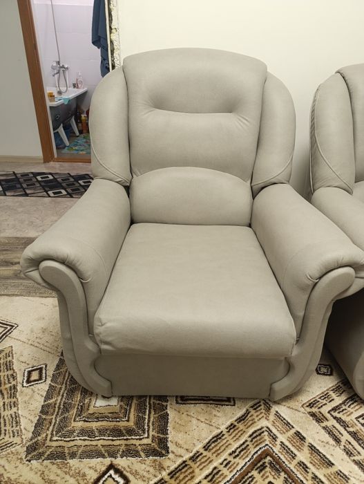 Продаю кресло мягкое