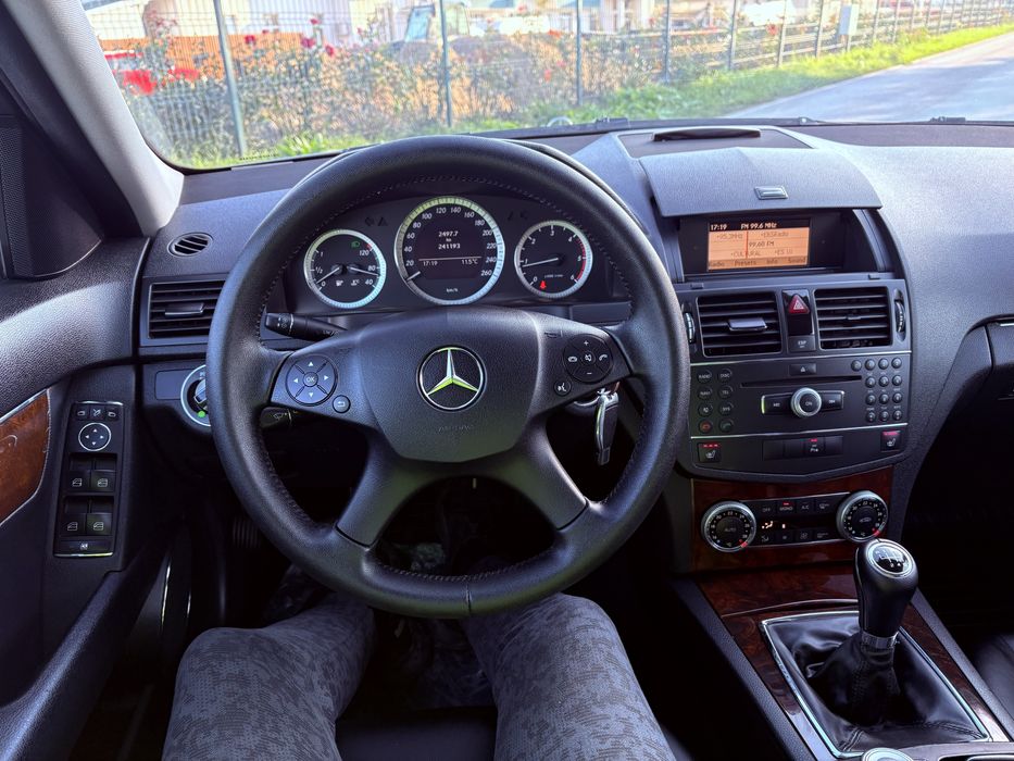 De vanzare Mercedes C200 Kombi Elegance 2009 Euro4  Dublu Climatronic