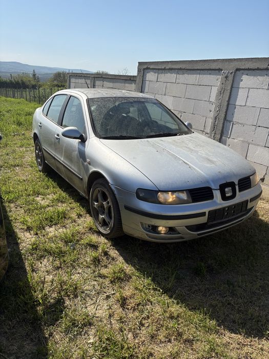 Dezmembrez Seat Toledo 1.6 benzina an 2003