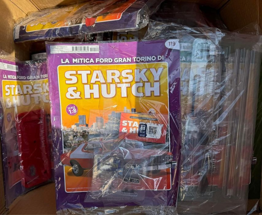 Macheta construibila scara 1/8 Ford Torino Starsky & Hutch kit complet