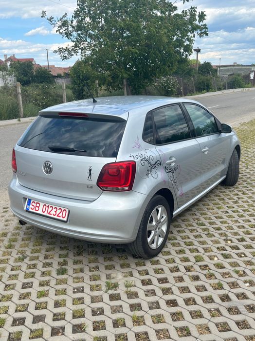 VOLKSWAGEN Polo 2010 — imagine 4