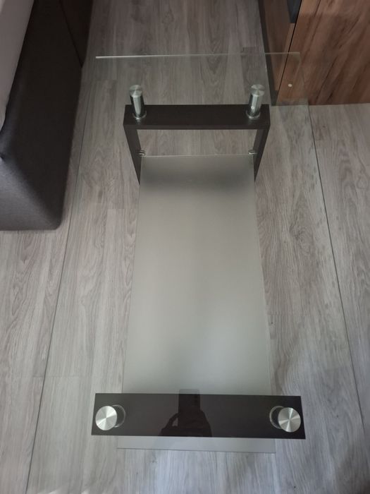 Холна стъклена маса