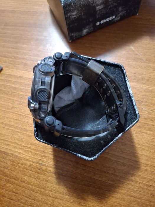 Продавам G-Shock Ga-900SKE-8AER