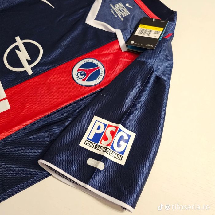 Tricou paris retro