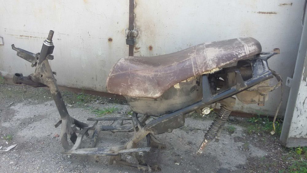 Запчасти на скутр 150