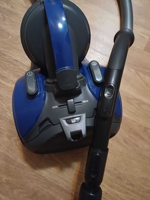 Продам пылесос Самсунг