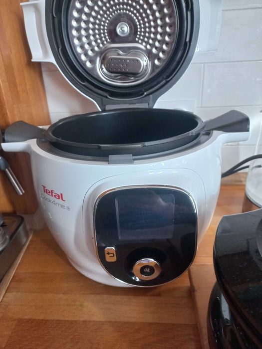 Мултикукър Tefal cook4me+ и запичащ капак
