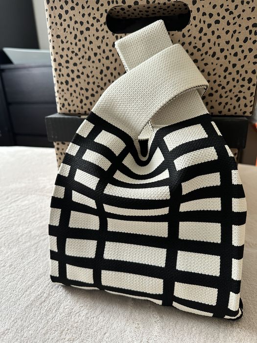 Лот плетени кокетни чанти