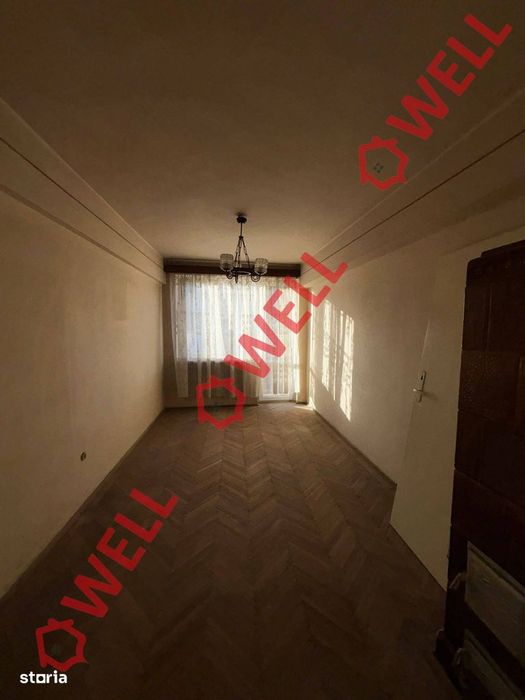 De vânzare apartament cu 3 camere ultracentral în Rupea!