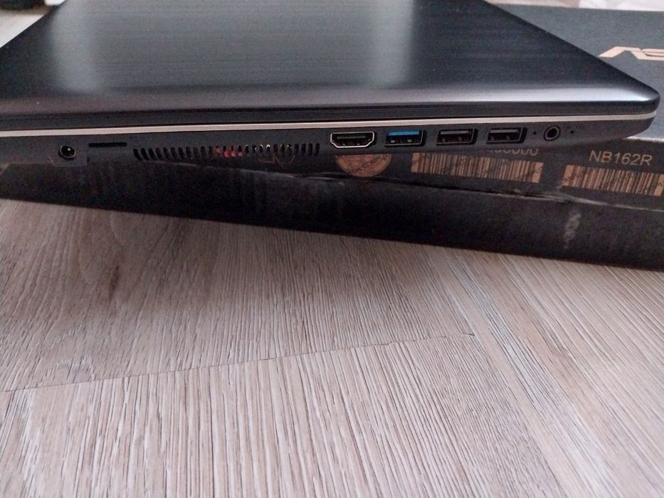 Ноутбук ASUS X540U.