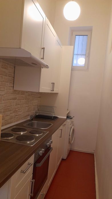Inchiriez apartament 2 camere pietonala V.Alecsandri